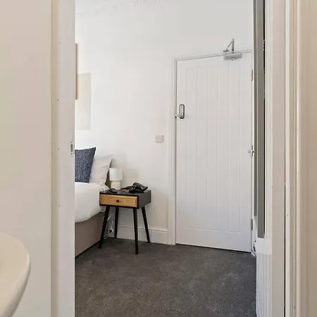Сasa de vacaciones 4 Bedroom 4 Bathroom House - Location - Free Parking, Fast Wifi And Smart Tvs - Perfect For Contractors And Groups - By Yoko Redcar