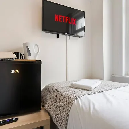 Сasa de vacaciones 4 Bedroom 4 Bathroom House - Location - Free Parking, Fast Wifi And Smart Tvs - Perfect For Contractors And Groups - By Yoko Redcar